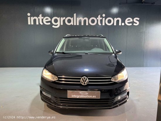 Volkswagen Touran Advance 1.6 TDI BMT DSG - 