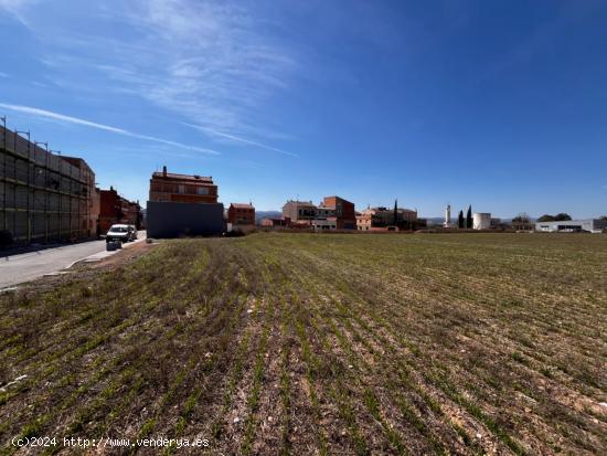 Fabuloso solar urbano en La Masía de Odena de más de 600 m2 - BARCELONA