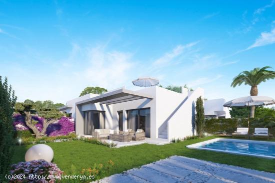 VILLA ADOSADA DE OBRA NUEVA EN VISTABELLA GOLF!!! - ALICANTE