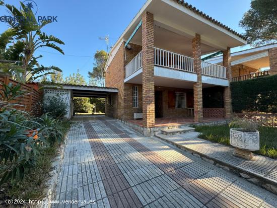  Chalet adosado en Urv. Comanar - Salou. - TARRAGONA 