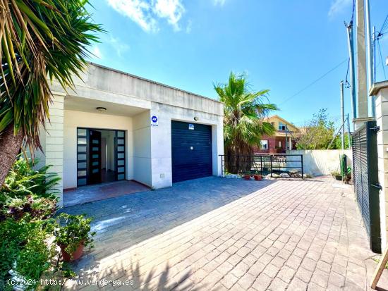 ESPECTACULAR CASA CON PISCINA EN CALAFELL - TARRAGONA