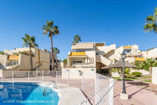 Maravillosa vivienda a 5 min de la playa,  PARA TODO EL AÑO, con garaje, con 2 piscinas - VALENCIA