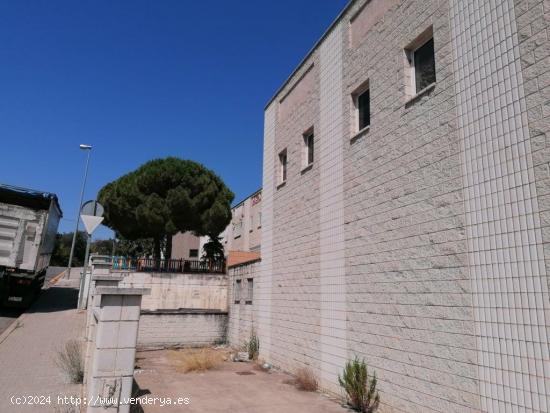  NAU INDUSTRIAL EN VENDA LA PALMA DE CERVELLÓ, PROVÍNCIA DE BARCELONA - BARCELONA 