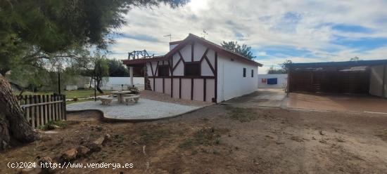 Chalet en venta Lliria - VALENCIA