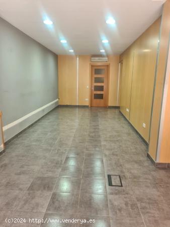  LOCAL COMERCIAL EN ALQUILER EN EL CENTRO - BARCELONA 