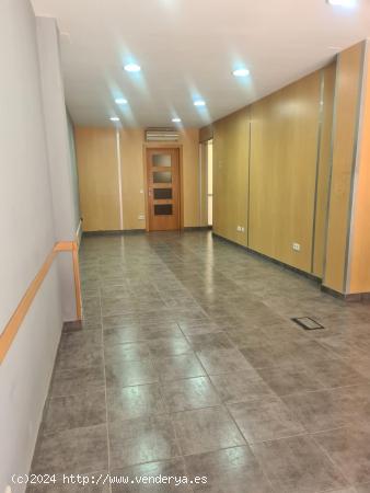 LOCAL COMERCIAL EN ALQUILER EN EL CENTRO - BARCELONA