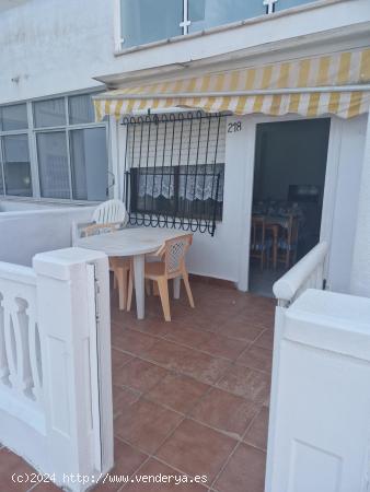 Playa de la mata, apartamento con vistas a la piscina y al mar - ALICANTE