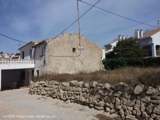  CASA EN RUINAS CON TERRENO EN ALTEA - ALICANTE 