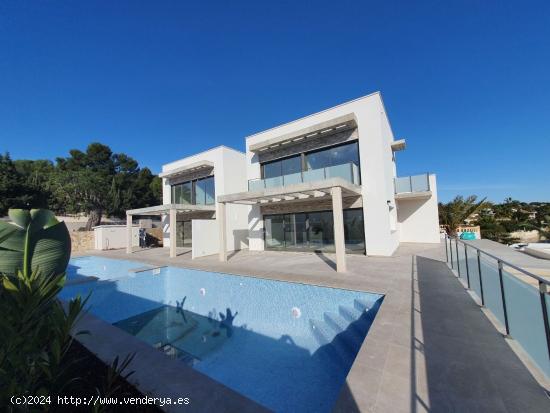  FANTÁSTICO CHALET ADOSADO DE 3 DORM. DE NUEVA CONSTRUCCIÓN EN MORAIRA(TEULADA) - ALICANTE 