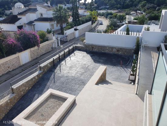 FANTÁSTICO CHALET ADOSADO DE 3 DORM. DE NUEVA CONSTRUCCIÓN EN MORAIRA(TEULADA) - ALICANTE