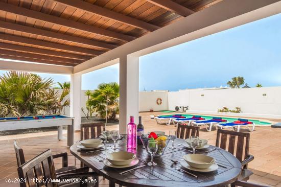 Exclusiva Villa en Playa Blanca: Espacio, Privacidad y Comodidad - LAS PALMAS