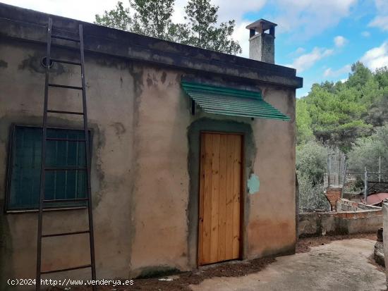 Casa de campo situada entre Olocau y Marines Viejo, en la Sierra Calderona - VALENCIA