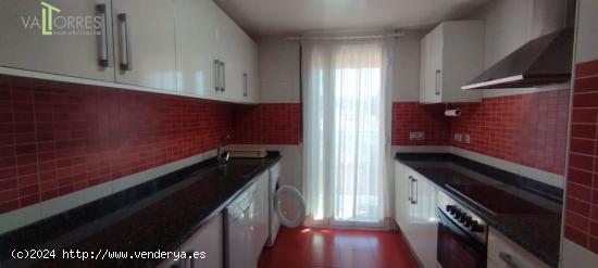 En barrio de Castralvo vivienda 3 dormitorios y plaza de garaje - TERUEL