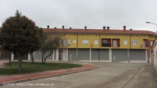  Locales Comerciales en el centro de  Cogollos - BURGOS 