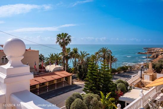  VILLA CON FRONTALES VISTAS AL MAR! TORRE DEL MORO. 6 DORM. 4 BAÑOS. 350M2 DE CASA. - ALICANTE 