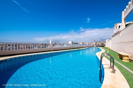 VILLA CON FRONTALES VISTAS AL MAR! TORRE DEL MORO. 6 DORM. 4 BAÑOS. 350M2 DE CASA. - ALICANTE