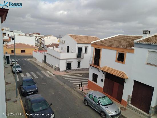  VENTA DE CASA ADOSADA EN VILLALBA DEL ALCOR - HUELVA 