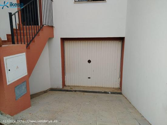 VENTA DE CASA ADOSADA EN VILLALBA DEL ALCOR - HUELVA