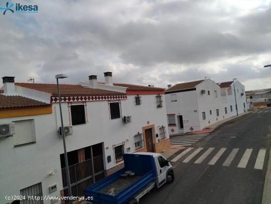 VENTA DE CASA ADOSADA EN VILLALBA DEL ALCOR - HUELVA