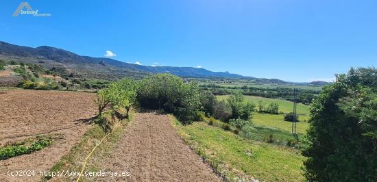 Finca Rústica en Santa Engracia de Loarre - HUESCA