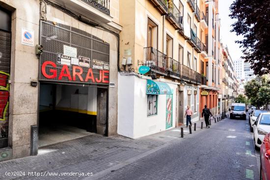  VENDO DOS PLAZAS DE GAREJE EN LA CALLE VALVERDE - MADRID 