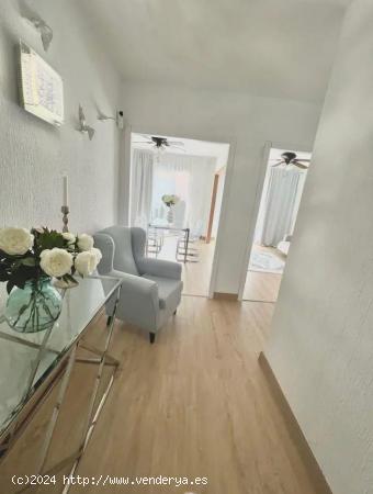 PRECIOSO APARTAMENTO DE 4 DORMITORIOS A 300 METROS DE LA PLAYA DEL CURA - ZONA TORREVIEJA - - ALICAN