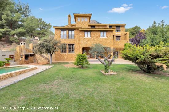  MAGNIFICO CHALET EN TIBI (FINCA RONESA Y PINARES DE MECLI) - ALICANTE 