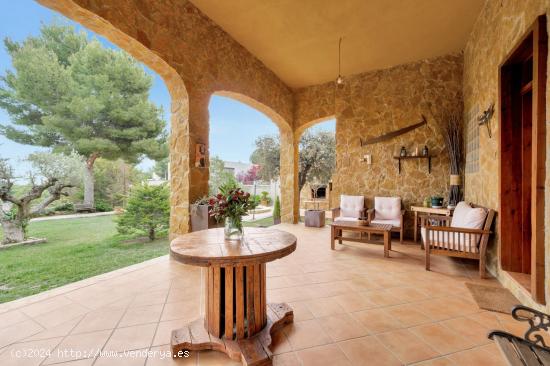 MAGNIFICO CHALET EN TIBI (FINCA RONESA Y PINARES DE MECLI) - ALICANTE