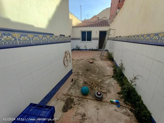 SE VENDE SOLAR URBANO EN CEUTÍ - MURCIA