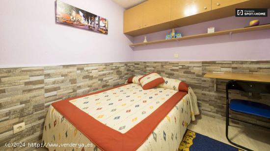  Acogedor, bien conectado apartamento de un dormitorio en el corazón de Lavapiés - MADRID 