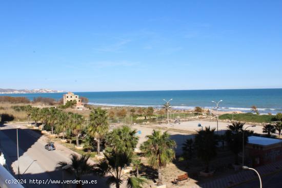 Apartamento seminuevo con vistas al mar y con piscina - VALENCIA