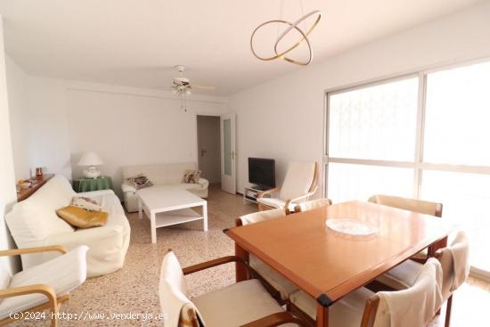 Apartamento 4 dormitorios en  Dehesa de Campoamor VERANO. - ALICANTE