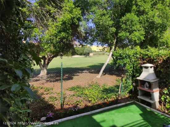 Fantático adosado de 4 plantas en la zona del Golf. - ALICANTE