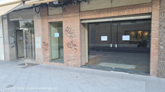 ¡Increíble oportunidad de alquiler en la Calle Arabial! - GRANADA