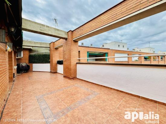  ÁTICO REAL, CON TERRAZA A PIÉ DE COMEDOR - PLAZA ASSAMBLEA DE CATALUNYA - BARCELONA 