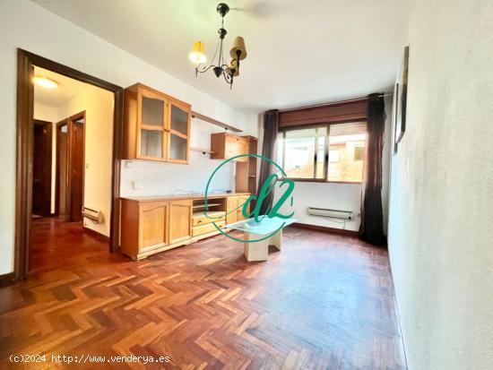 APARTAMENTO A ACTUALIZAR A 10 MIN CAMINANDO DE SAN LÁZARO. REF 1223 - ORENSE