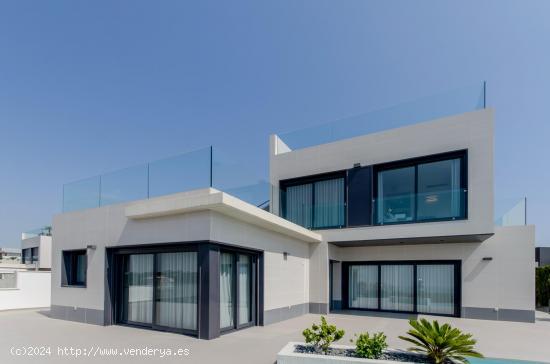 VILLA DE LUJO. OBRA NUEVA. ORIHUELA COSTA - ZONA CAMPOAMOR - ALICANTE