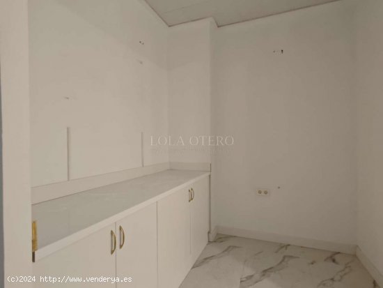 Local comercial en Alquiler en L´Eixample - Valencia