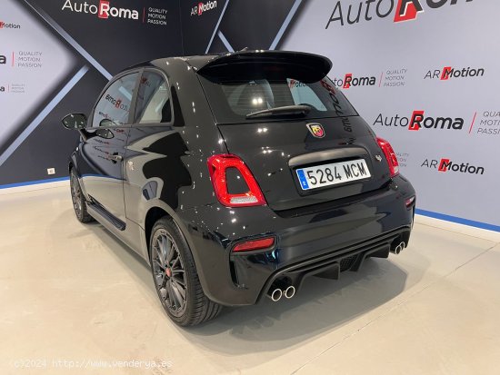 Abarth 695 180cv SOLO 23.000km  MOD. 2023 - Sant Cugat del Vallès