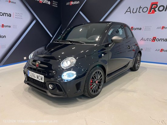 Abarth 695 180cv SOLO 23.000km  MOD. 2023 - Sant Cugat del Vallès