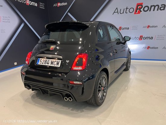 Abarth 695 180cv SOLO 23.000km  MOD. 2023 - Sant Cugat del Vallès