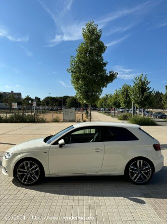 Audi A3 1.6 TDI S-LINE - Cornellà