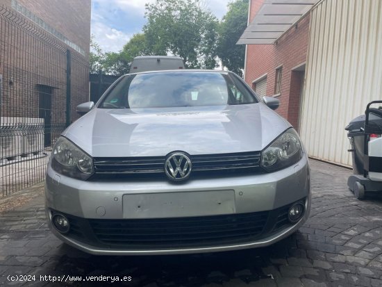 Volkswagen Golf 1.4 TFSI SPORT - Cornellà