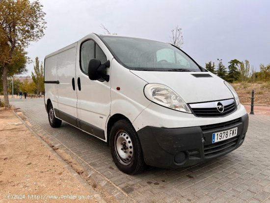  Opel Vivaro 2.5 CDTI Kasten L2H1 2,9t - Madrid 