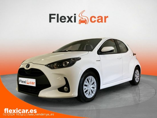 Toyota Yaris 1.5 120H Business Plus - Alcobendas