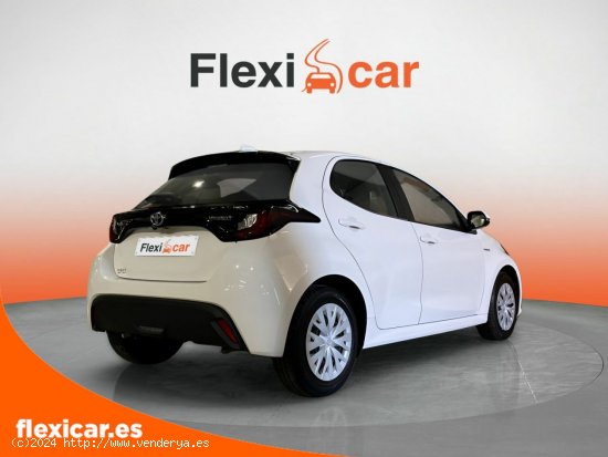 Toyota Yaris 1.5 120H Business Plus - Alcobendas