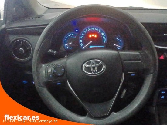 Toyota Auris 1.4 90D Active - Murcia