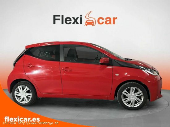 Toyota Aygo 1.0 70 x-cite - Murcia