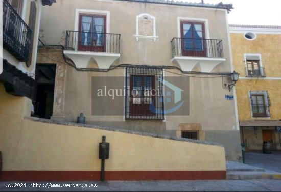 SE VENDE CASA BLASONADA DEL SIGLO XVIII / CHINCHILLA/ 368000€