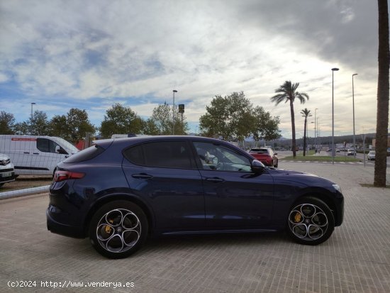 Alfa Romeo Stelvio 2.2 Diésel 154kW (210CV) Veloce Q4 Noviembre 2020 - Carcaixent